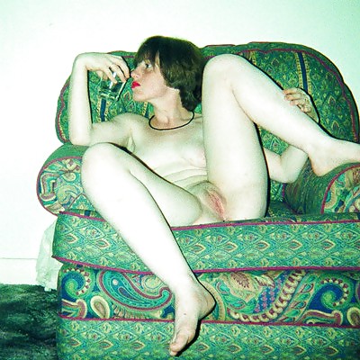 400px x 400px - My Hairy Pics: Polaroid wives posing nude